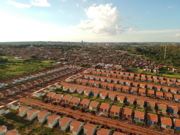 0F2D66B6-5175-4D69-B050-5EFF51400E32