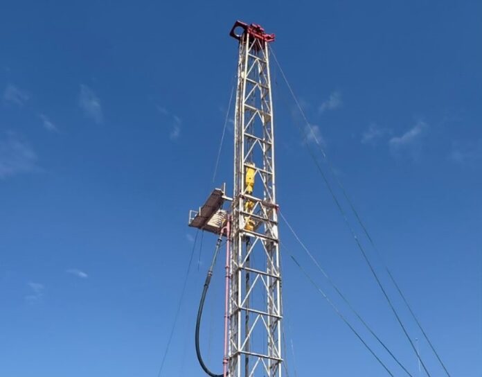 1000374132 Poço capa