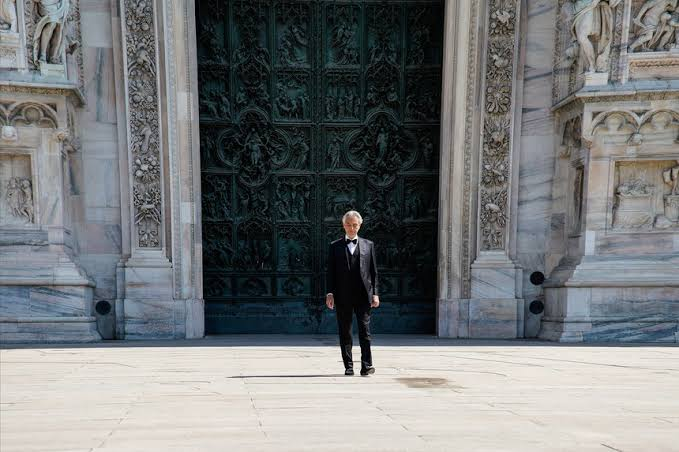 1587003658478-1098878800