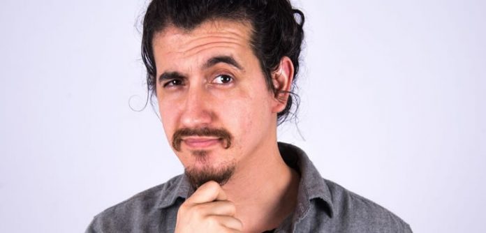 Humor – Comediante Afonso Padilha apresenta seu novo show ‘Alma de Pobre’ em duas sessões, na noite de quarta (20).