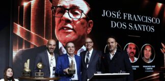 José Francisco Santos é homenageado em SP