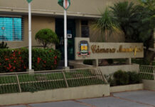 Câmara exonera assessor parlamentar com base na Lei da Ficha Limpa