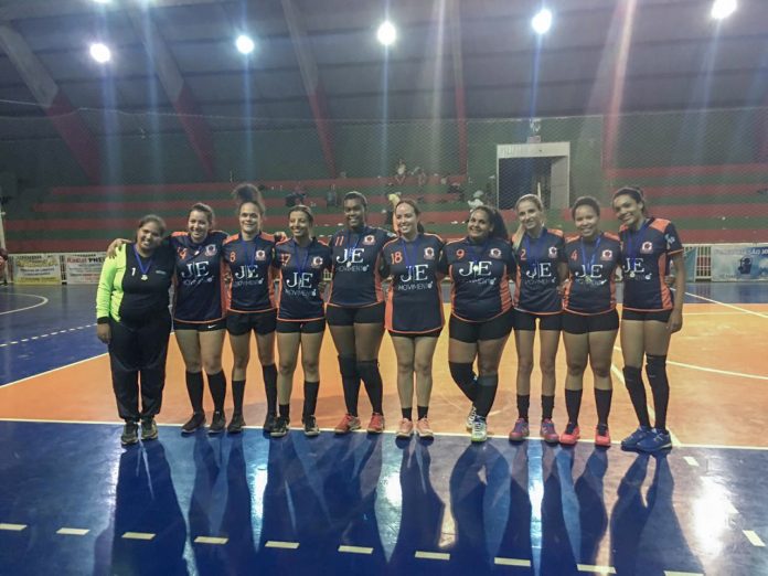 Equipe feminina de Bebedouro é campeã no Fest Hand