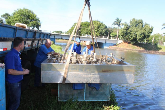 Manutenção - Chafariz foi retirado para manutenção em 24 de janeiro, com duas bombas queimadas, e deve retornar ao Lago em até 10 dias úteis.
