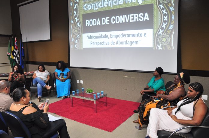 ?Somos iguais, precisamos da igualdade? N?o s? em novembro, n?o s? em um dia.