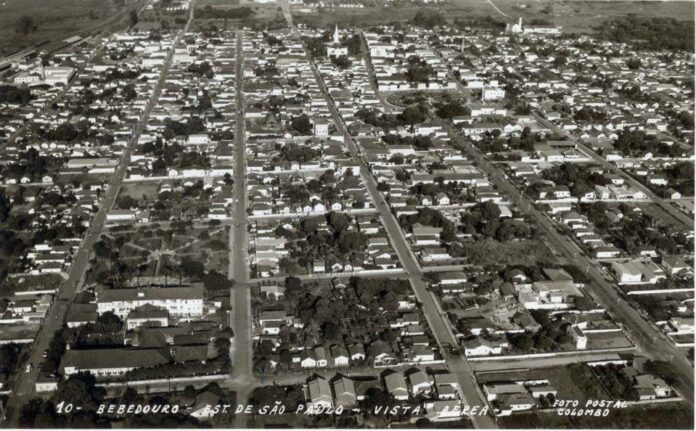 Foto postal Colombo - vista áerea anos 1960
