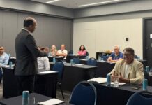 Galvão participa como professor de formação nacional para ex-prefeitos