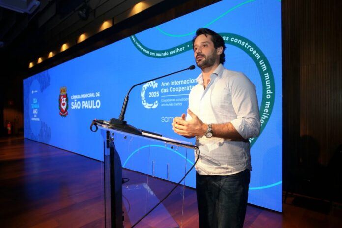 Governo-de-SP-anuncia-medidas-para-fortalecer-o-cooperativismo-em-evento-na-capital-1024x683