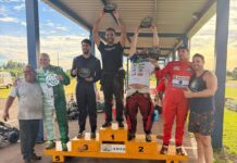 Corrida de kart reúne 14 pilotos e garante disputas acirradas na tarde de sábado