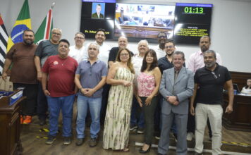 Legislativo aprova projetos nas áreas de educação, saúde e assistência social