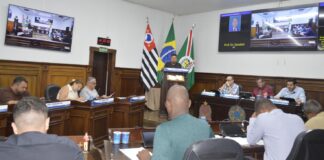 Câmara define integrantes da CPI do lixo