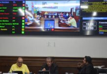 Legislativo aprova reestruturação previdenciária e pacote de projetos