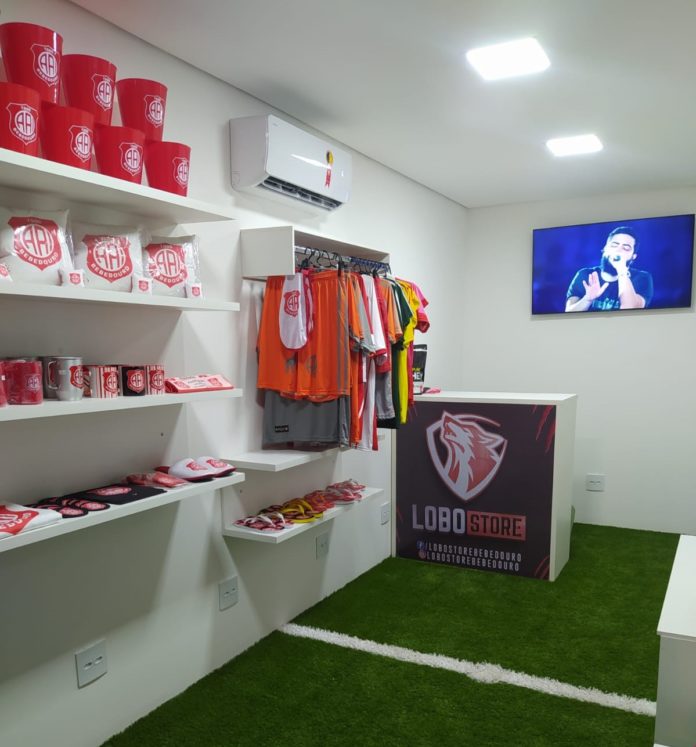Lobo Store (9)