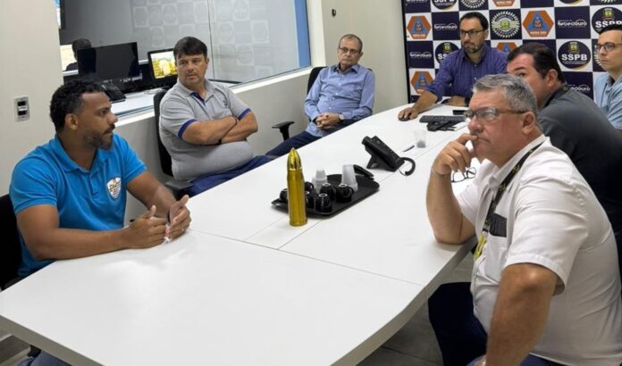 Obras na Raul Furquim exigem mudanças constantes no trânsito, diz secretário