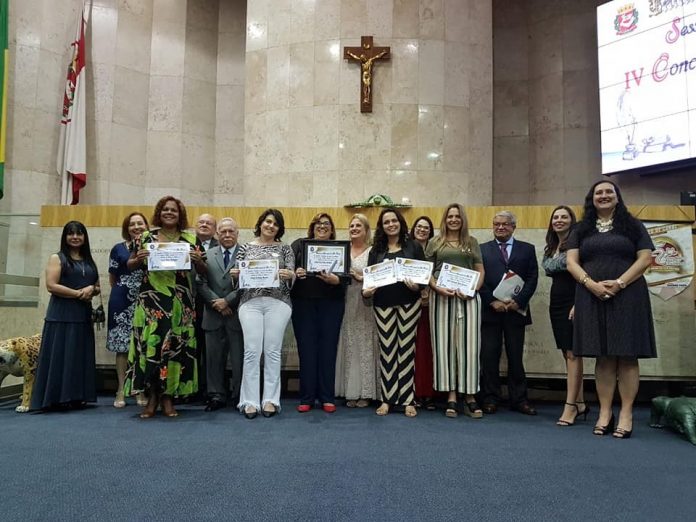 Premio concurso literário (2)