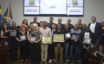 Servidores públicos são homenageados em sessão solene na Câmara