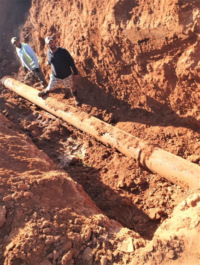 Troca adutora (3)