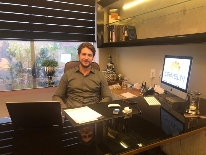 O médico Sergio Crivelin