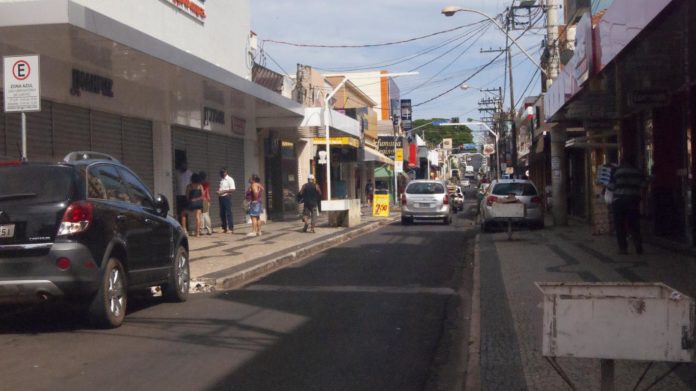mini_Comercio na fase vermelha2