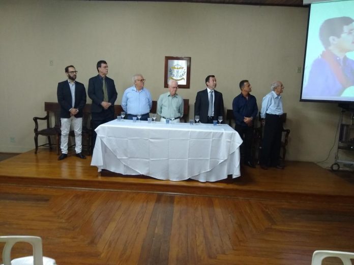 José Roberto Armelin toma posse como presidente da Adebe