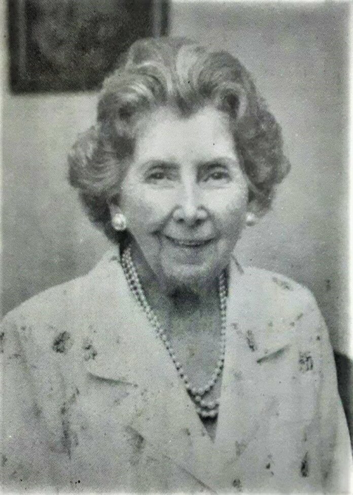 opção 1 - Maria de Lourdes Figueiredo aos 76 anos