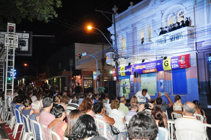 Sábado tem ‘Concerto de Natal’ nas janelas do Palacete Zacarelli